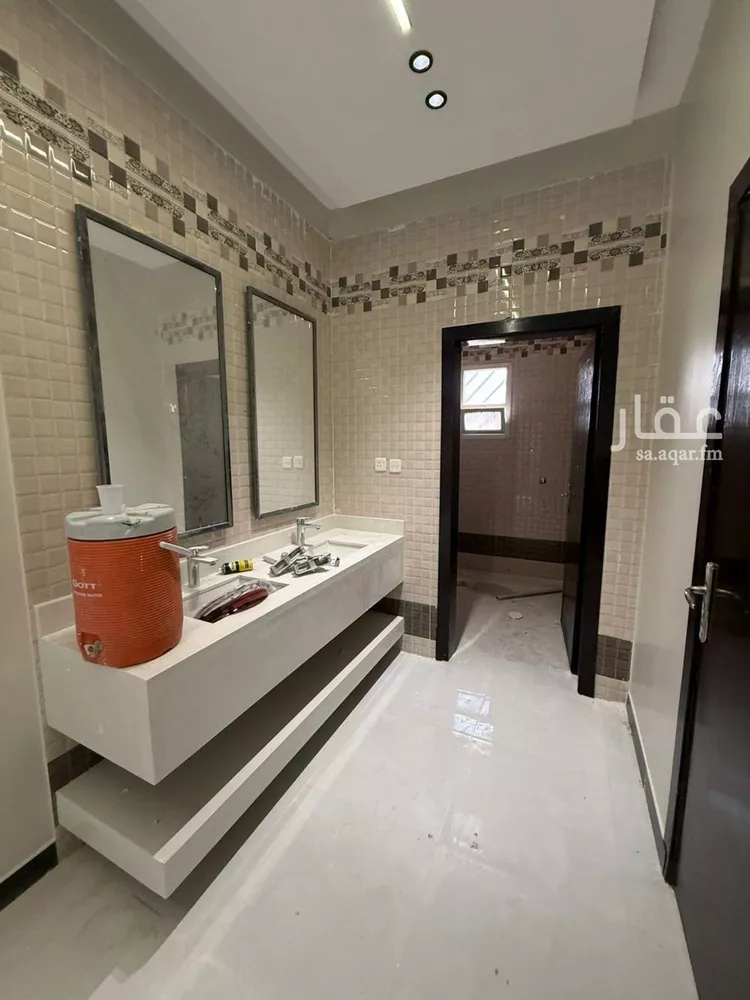 Floor for Rent in Riyadh Tuwaiq