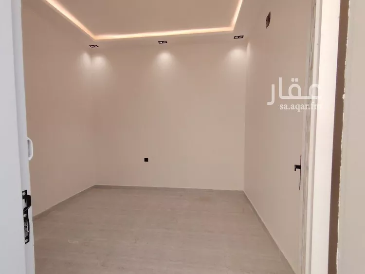 دور للبيع في شارع الإمام مسلم, حي بدر, مدينة الرياض, منطقة الرياض صورة 3