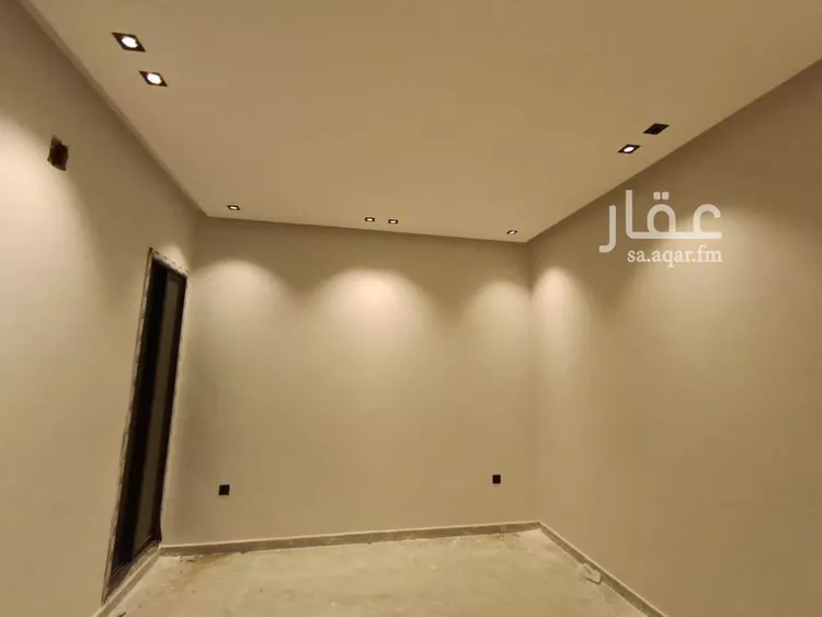 دور للبيع في شارع عوانة بن الحكم, حي عكاظ, مدينة الرياض, منطقة الرياض صورة 3