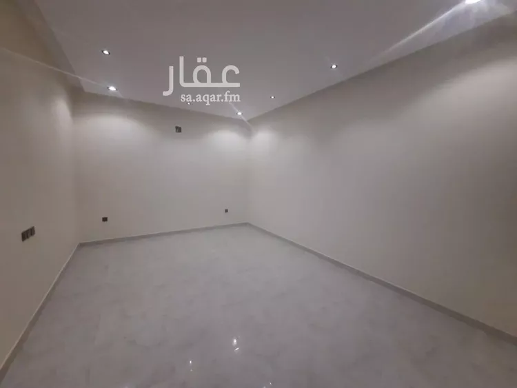 دور للبيع في شارع عبدالرحمن الرازي, حي عكاظ, مدينة الرياض, منطقة الرياض صورة 5