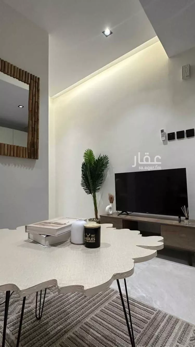 شقة مفروشة للحجز في شارع ثمامة بن عدي ، حي المعذر الشمالي ، الرياض ، منطقة الرياض صورة 2