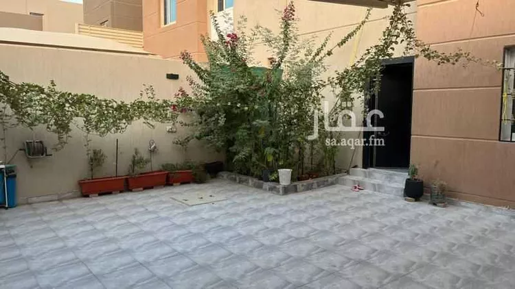 فيلا للبيع في شارع وادي الخريب, حي مطار الملك خالد الدولي, مدينة الرياض, منطقة الرياض صورة 4