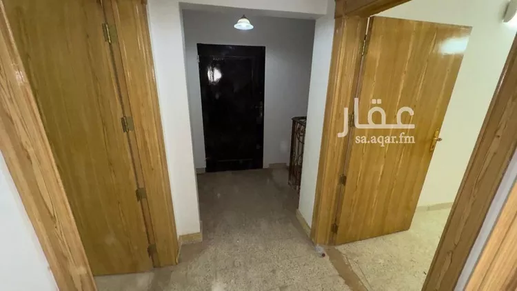 فيلا للبيع في شارع أحمد بن مطرف, حي العريجاء الغربي, مدينة الرياض, منطقة الرياض صورة 3