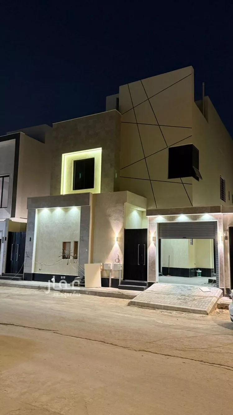 دور للبيع في شارع رقم 132, حي الجنادرية, مدينة الرياض, منطقة الرياض صورة 2