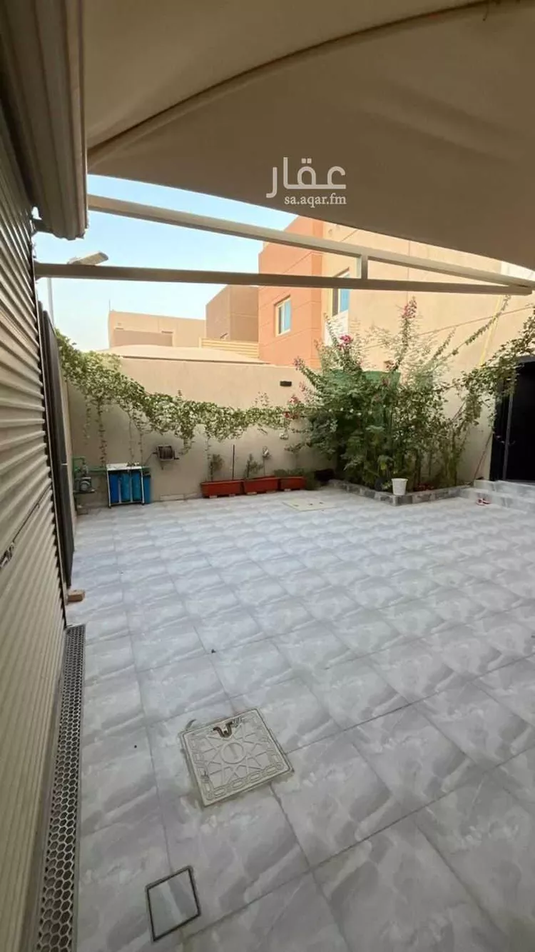 فيلا للبيع في شارع وادي الخريب, حي مطار الملك خالد الدولي, مدينة الرياض, منطقة الرياض صورة 5