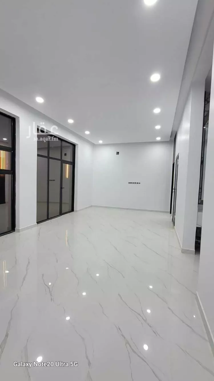 دور للبيع في شارع بوابه الشرق, حي الجنادرية, مدينة الرياض, منطقة الرياض