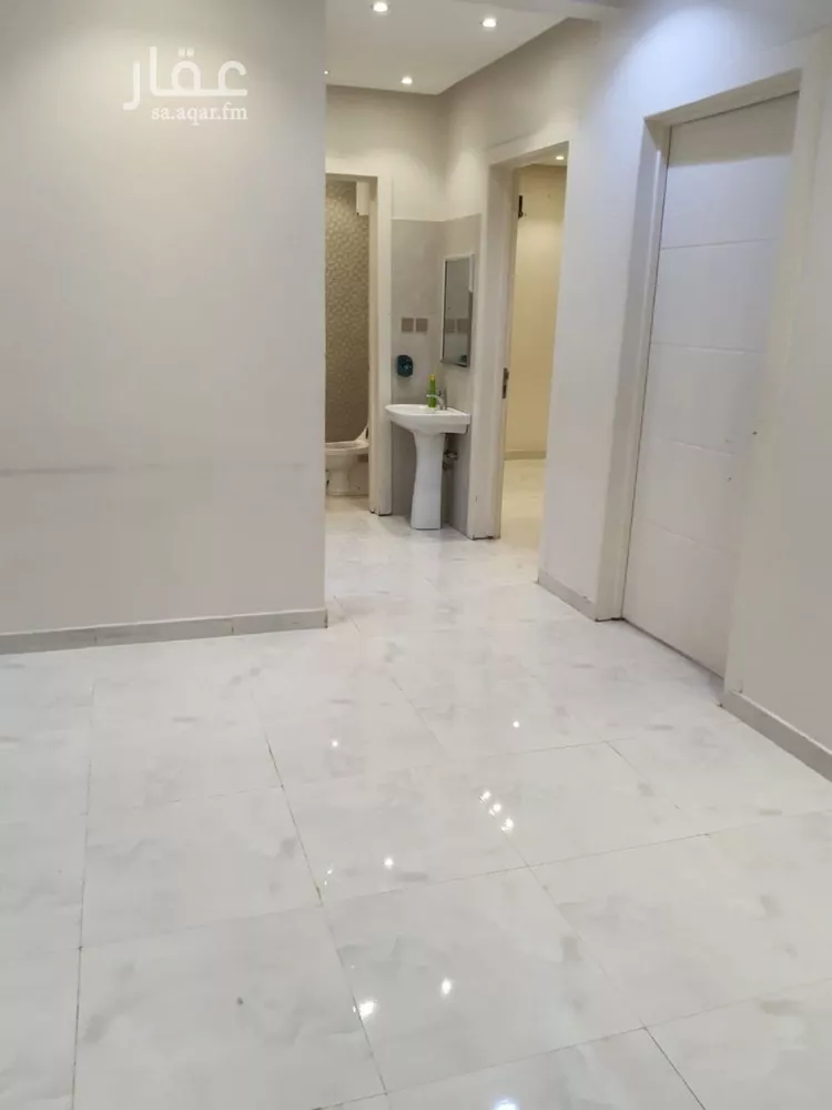 شقة للإيجار في شارع جبل خزاز, حي القادسية, مدينة الرياض, منطقة الرياض صورة 2