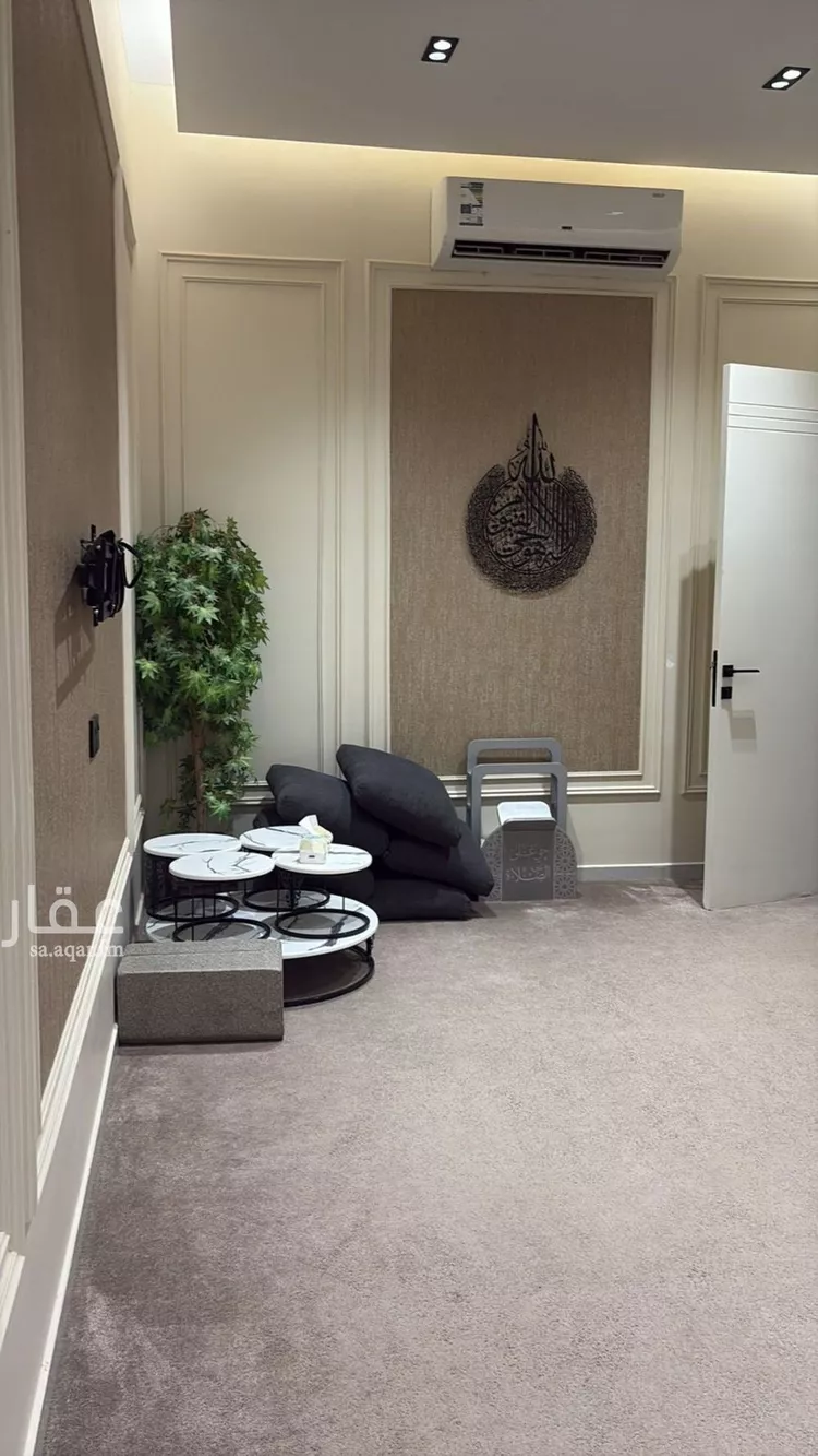 فيلا للإيجار في شارع حسن حسني عبدالوهاب, حي الرمال, مدينة الرياض, منطقة الرياض صورة 5