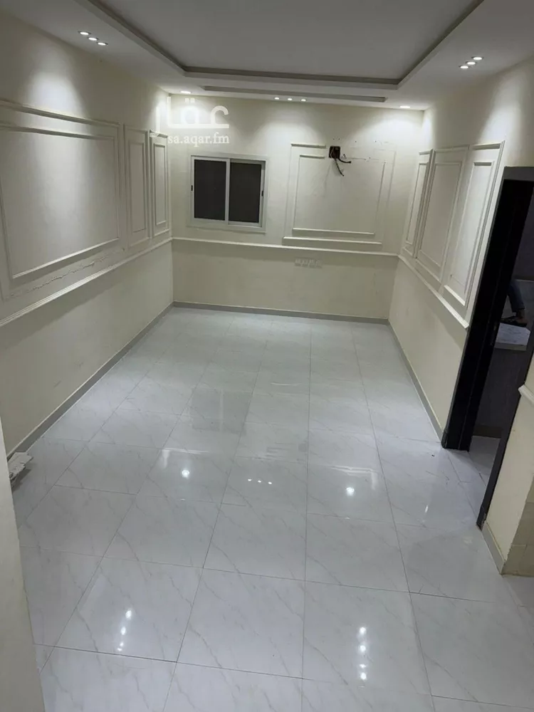 فيلا للإيجار في شارع رقم 331, حي ظهرة لبن, مدينة الرياض, منطقة الرياض صورة 2