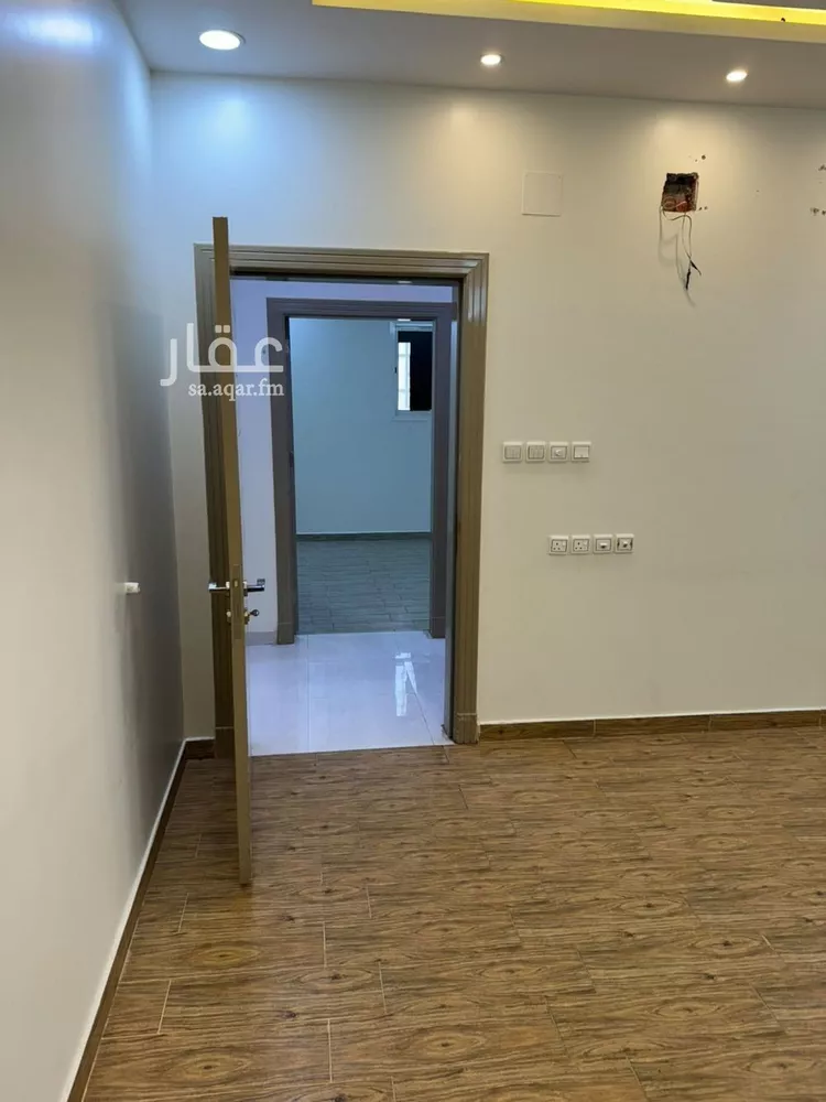 شقة للإيجار في شارع خالد بن زهير الهذلي, حي بدر, مدينة الرياض, منطقة الرياض صورة 2