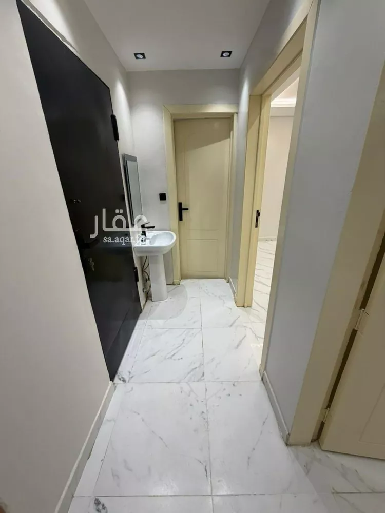 فيلا للإيجار في شارع حلل بنت أبي المكارم, حي المهدية, مدينة الرياض, منطقة الرياض صورة 2