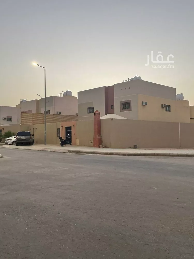 فيلا للبيع في شارع الملك خالد ابن عبدالعزيز سعود, حي عقرباء, مدينة امارة منطقة الرياض - الجبيله, منطقة الرياض