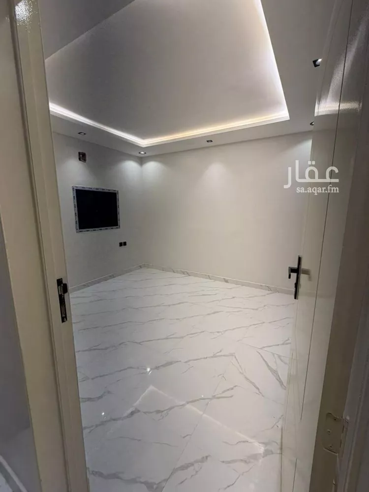 فيلا للإيجار في شارع حلل بنت أبي المكارم, حي المهدية, مدينة الرياض, منطقة الرياض صورة 3