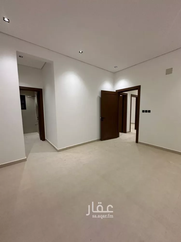Floor for Sale in Riyadh Al Hazm