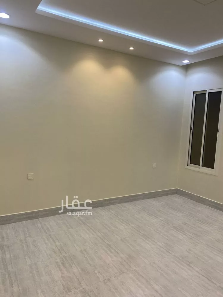 دور للبيع في شارع عاقل بن حبيب, حي عكاظ, مدينة الرياض, منطقة الرياض 12