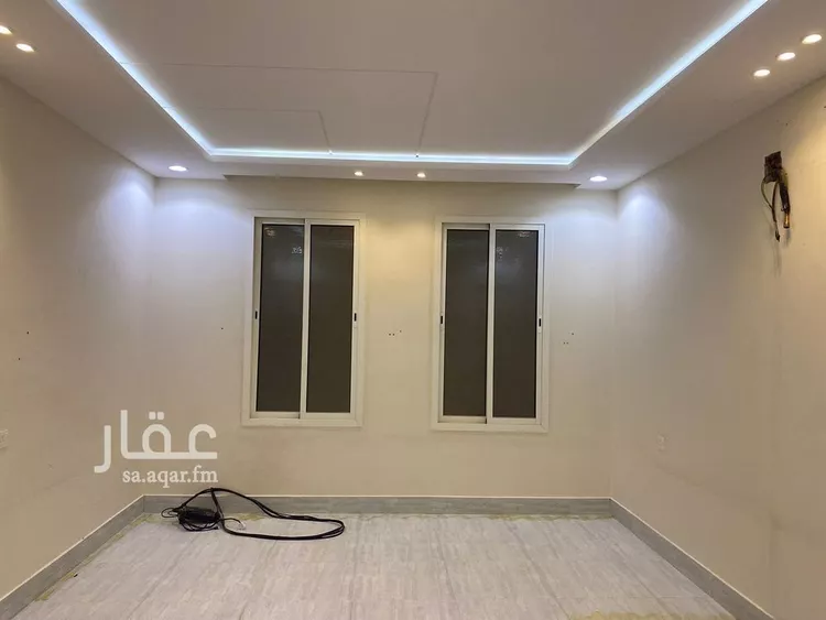 دور للبيع في شارع عاقل بن حبيب, حي عكاظ, مدينة الرياض, منطقة الرياض 13
