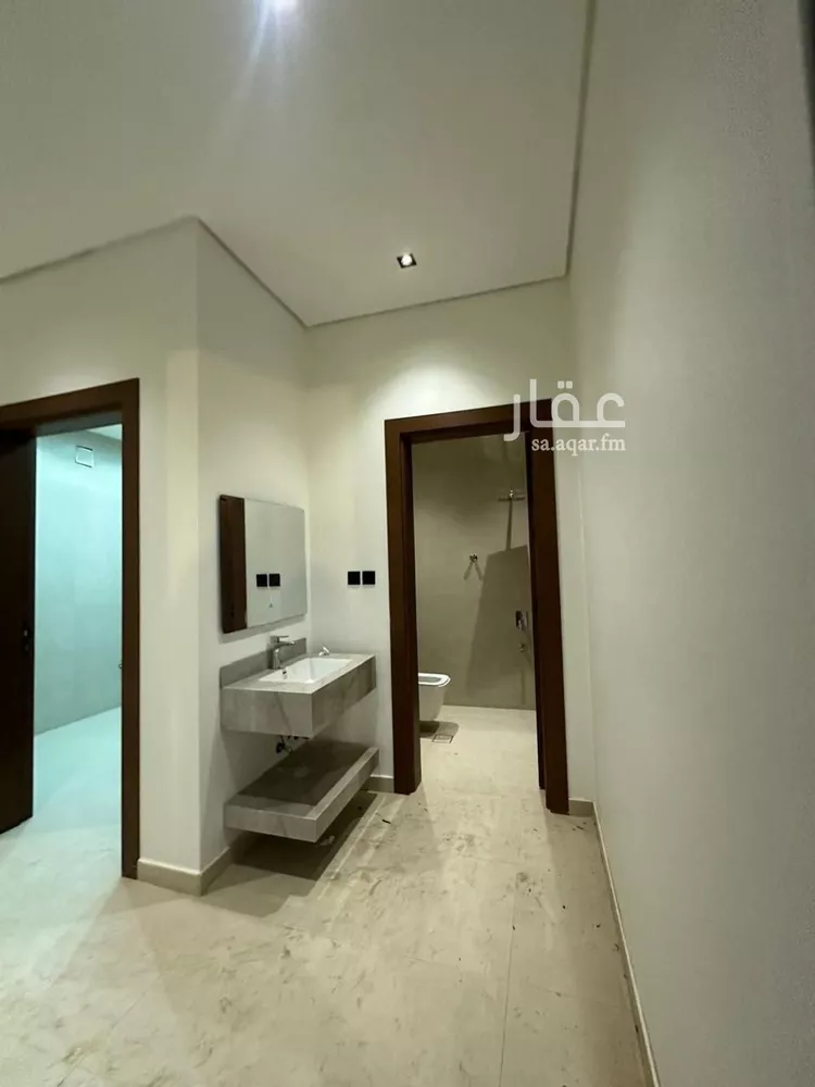 Floor for Sale in Riyadh Al Hazm 14