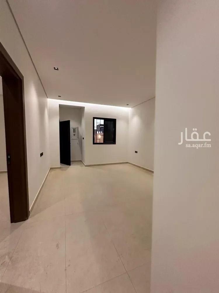 Floor for Sale in Riyadh Al Hazm 17