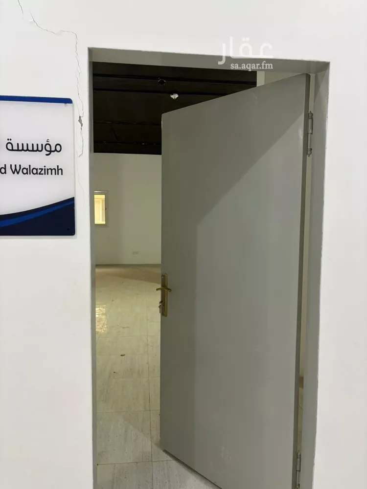 مكتب تجاري للإيجار في شارع الأمير بندر بن عبدالعزيز, حي الملك فيصل, مدينة الرياض, منطقة الرياض