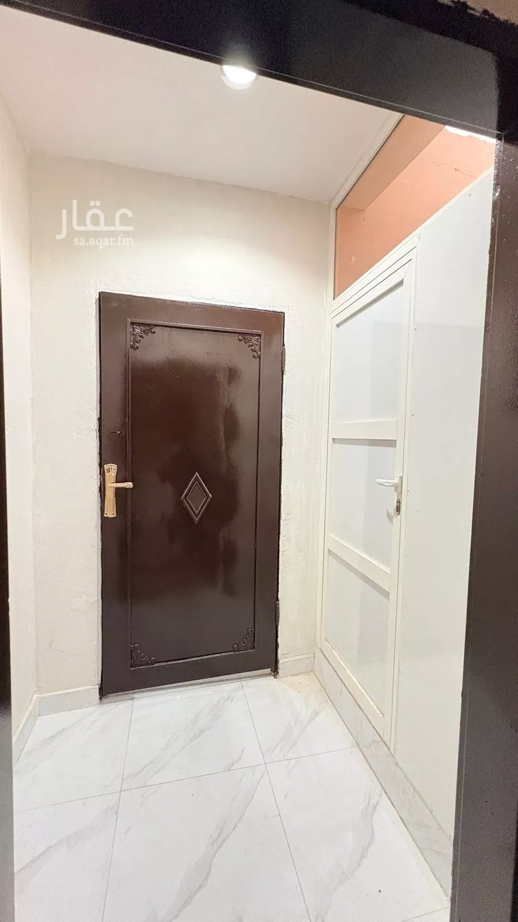 شقة للإيجار في شارع القرار, حي إشبيلية, مدينة الرياض, منطقة الرياض