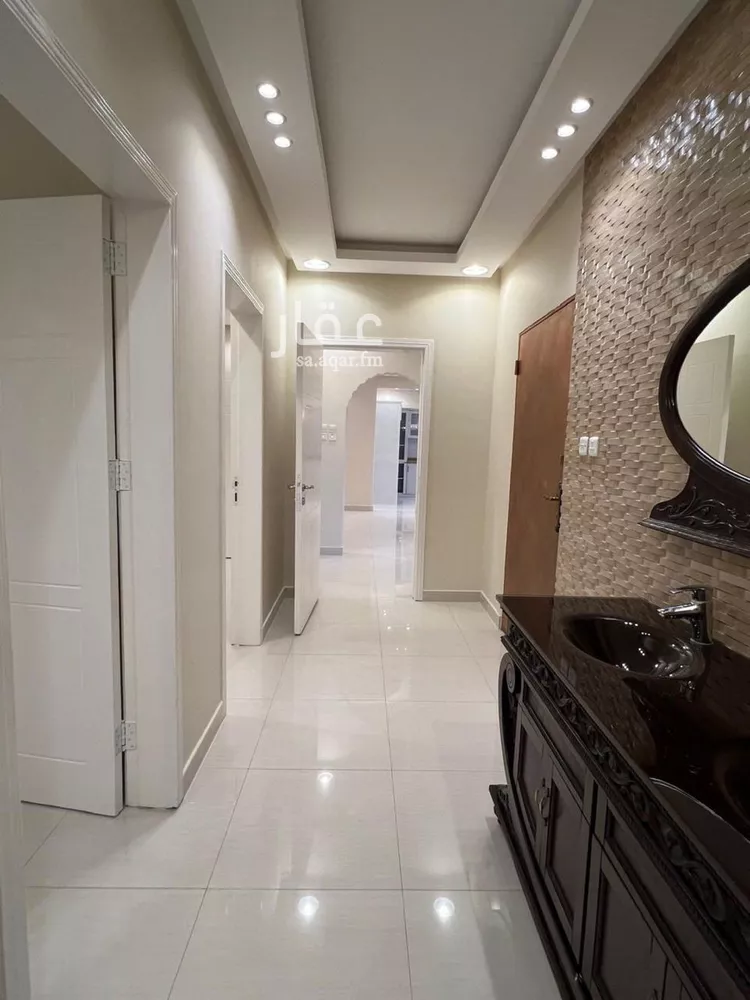 Floor for Rent in Riyadh Ishbiliyah