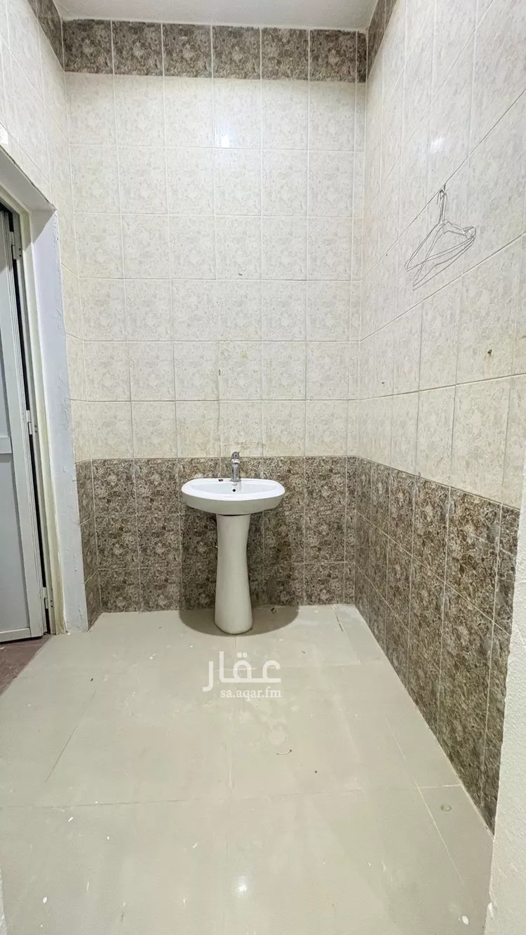 مكتب تجاري للإيجار في شارع الشيخ عبدالعزيز بن عبدالرحمن بن بشر, حي الخليج, مدينة الرياض, منطقة الرياض صورة 3