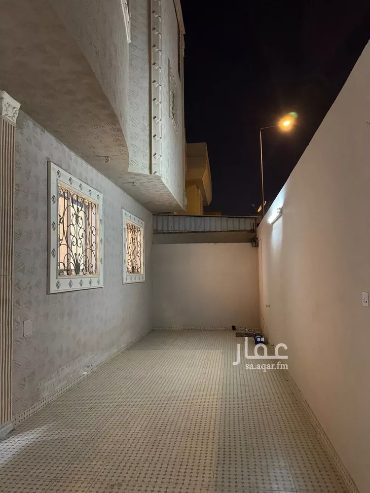 Floor for Rent in Riyadh Al Uraija Al Gharbiyah صورة 2