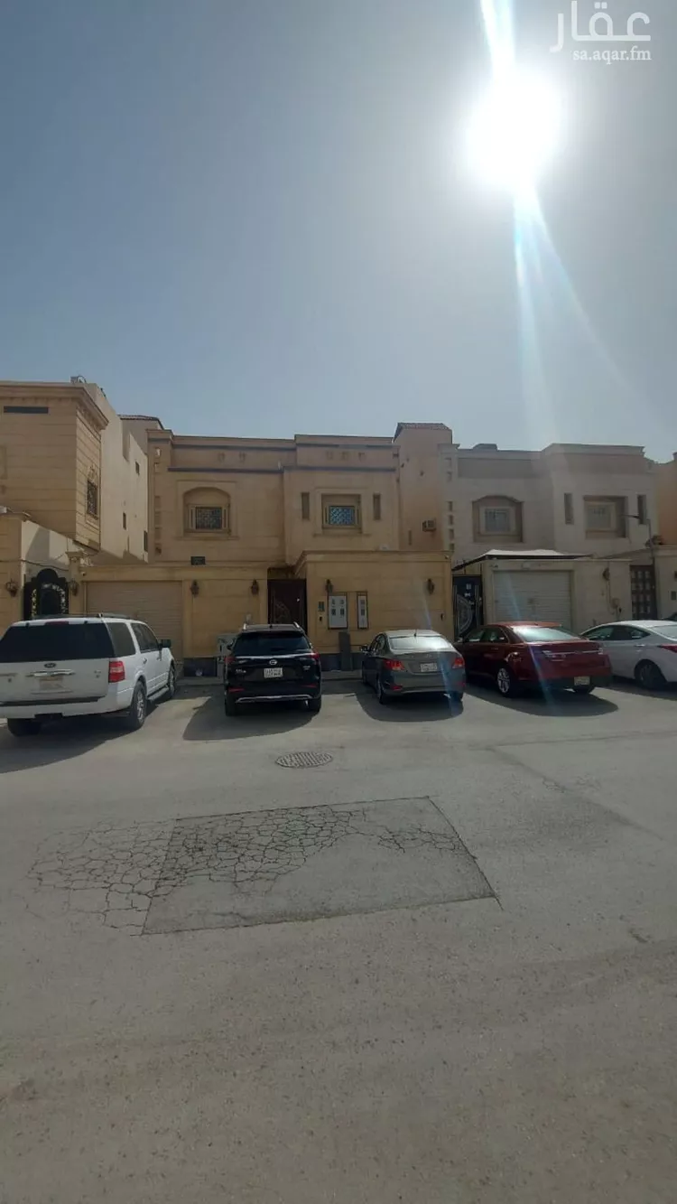 فيلا للبيع في شارع رقم 78, حي العزيزية, مدينة الرياض, منطقة الرياض صورة 2