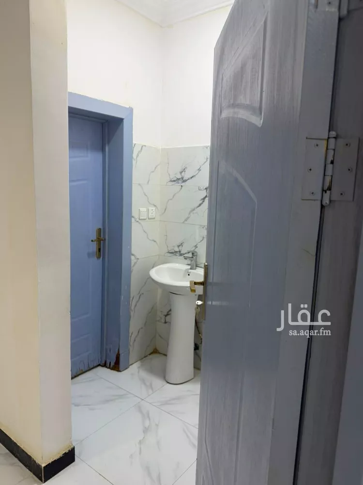 فيلا للإيجار في شارع البادر, حي الدار البيضاء, مدينة الرياض, منطقة الرياض صورة 2