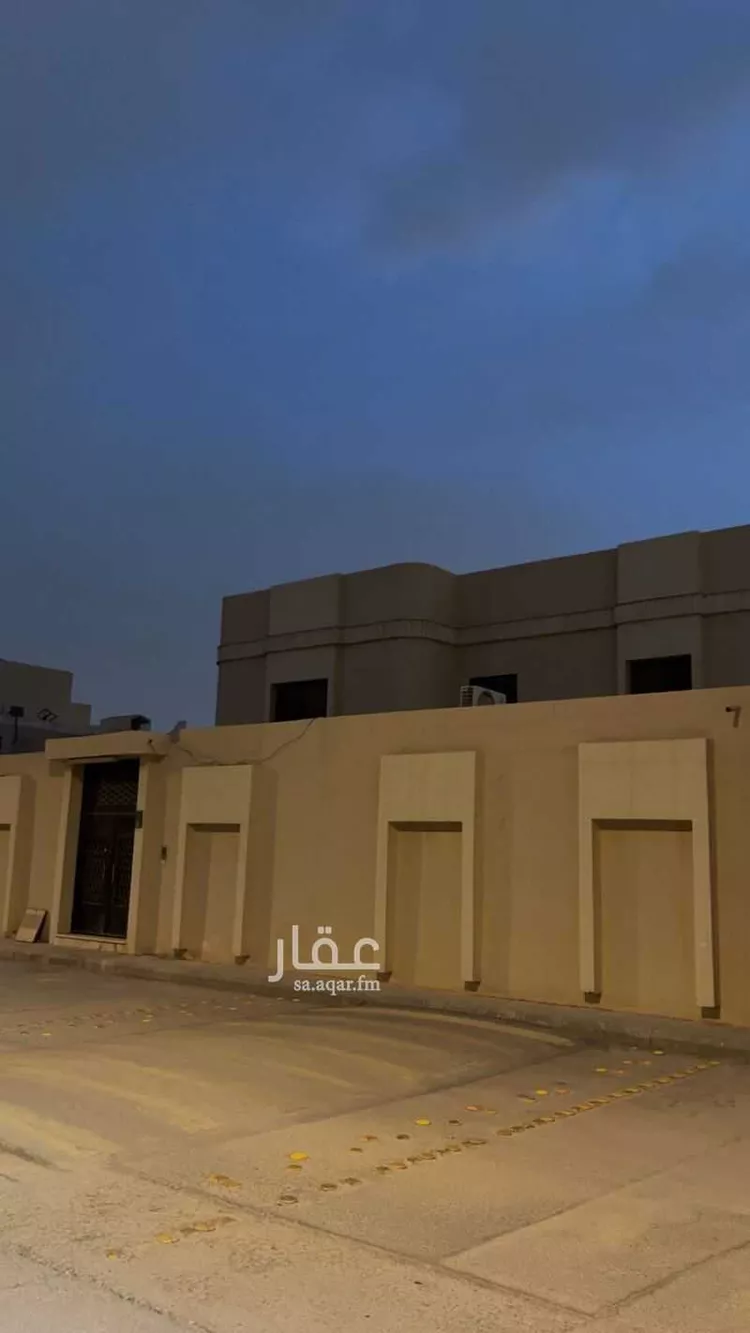 فيلا للبيع في شارع عمر التبريزي, حي الملك فيصل, مدينة الرياض, منطقة الرياض صورة 2