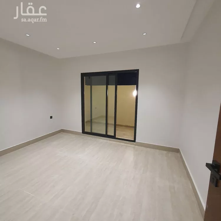 دور للبيع في شارع الشيخ محمد بن جبير , حي العوالي, مدينة الرياض, منطقة الرياض صورة 2
