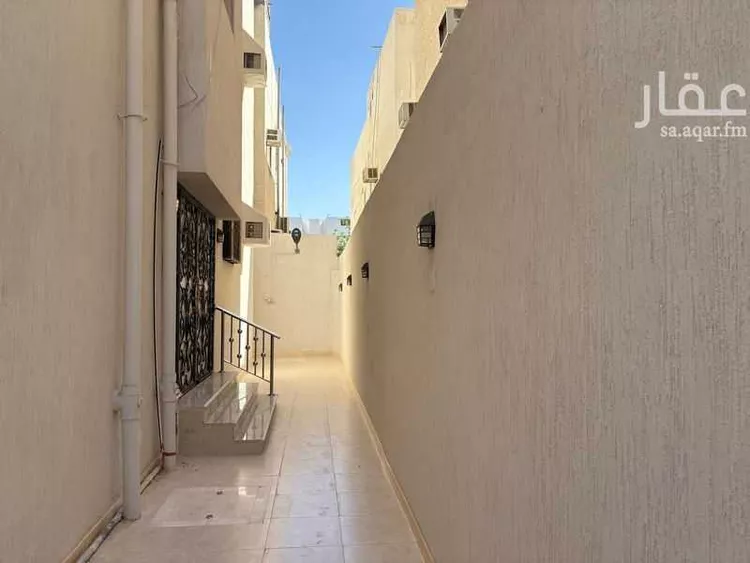 Building for Sale in Medina Al Ihn صورة 3