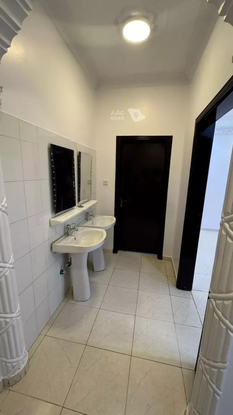 Apartment for Rent in Riyadh Al Janadriyah 9