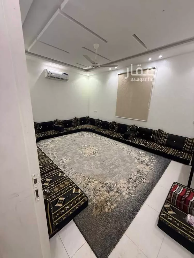 عمارة للإيجار في حي الخضراء 1, مدينة بيش, منطقة جازان صورة 3