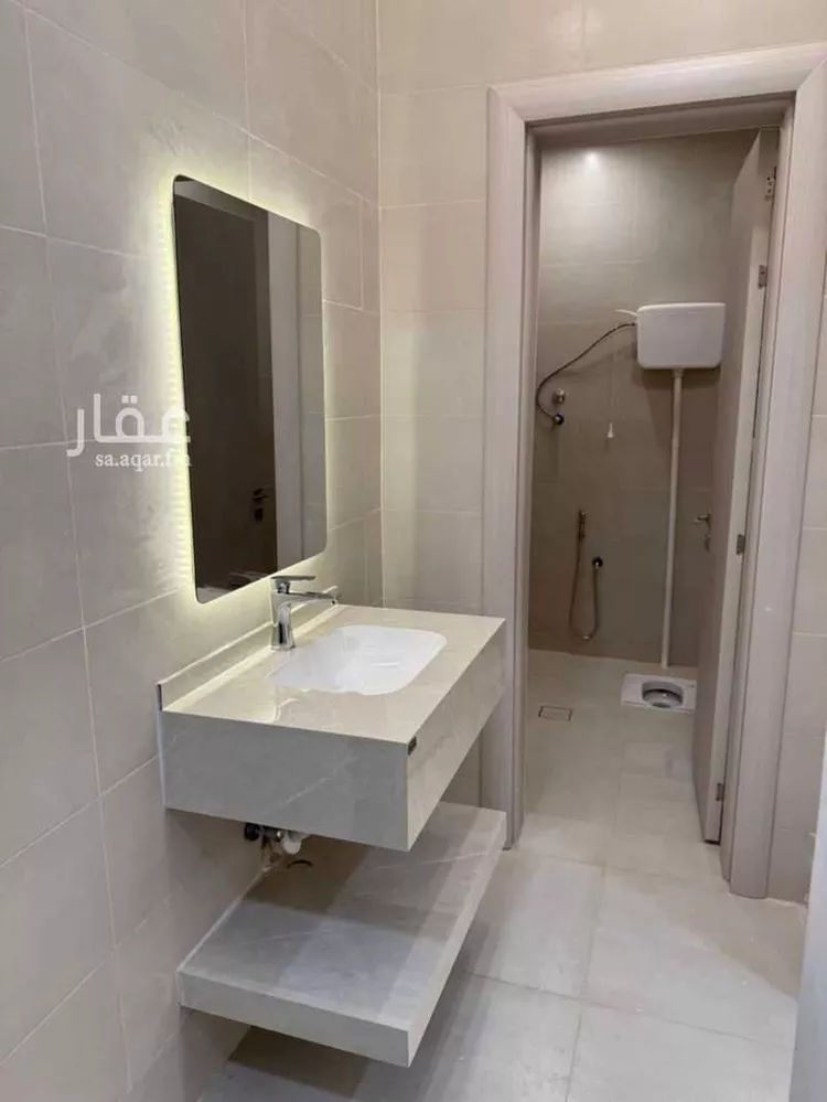 عمارة للإيجار في حي الخضراء 1, مدينة بيش, منطقة جازان