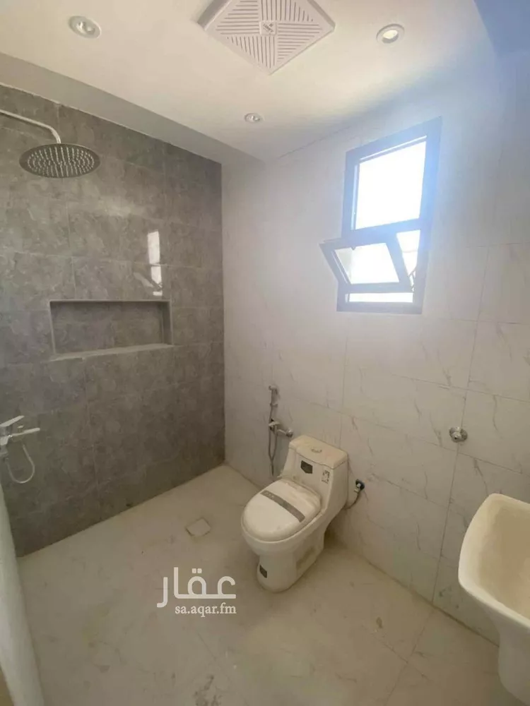 دور للبيع في شارع الشامي الصالحي, حي عكاظ, مدينة الرياض, منطقة الرياض صورة 4