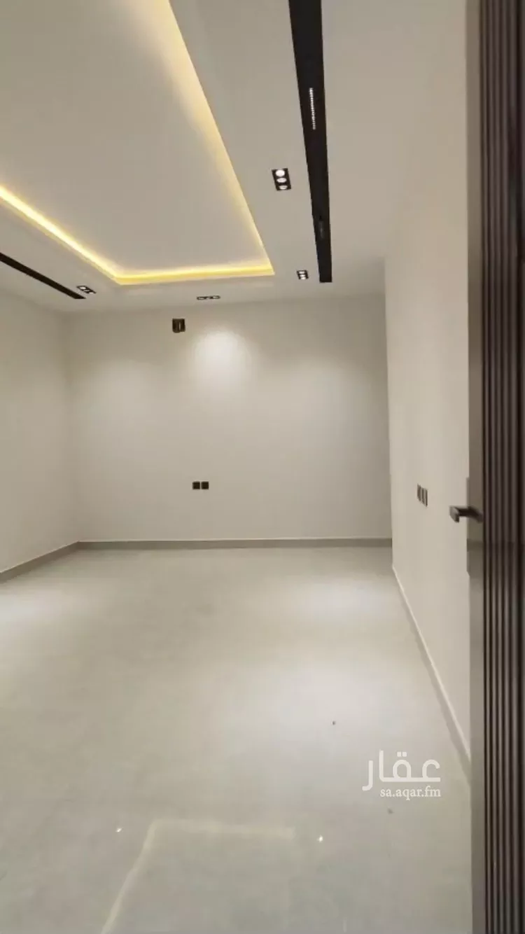 دور للبيع في شارع حرملة بن المنذر الكندي, حي بدر, مدينة الرياض, منطقة الرياض صورة 3