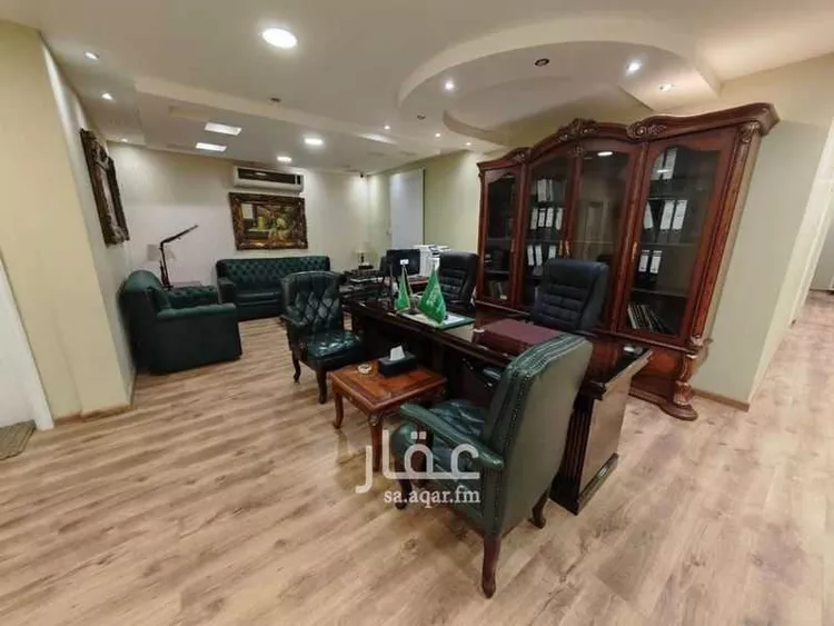 مكتب تجاري للإيجار في شارع العليا, حي الورود, مدينة الرياض, منطقة الرياض صورة 4