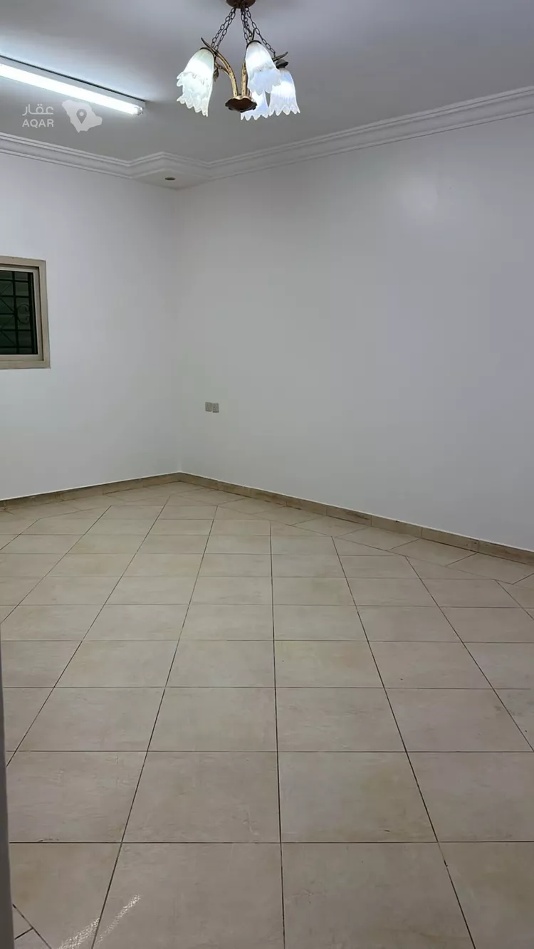 Floor for Rent in Riyadh Al Aqiq 3