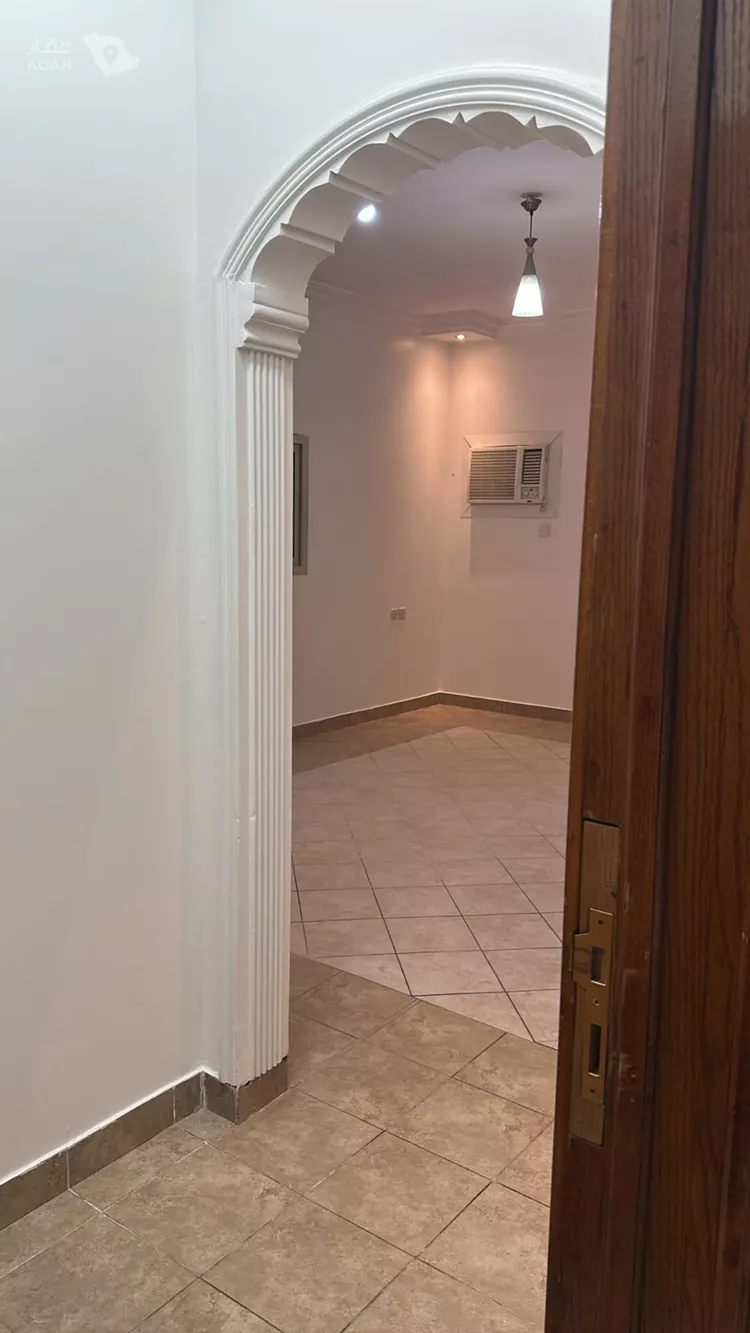 Floor for Rent in Riyadh Al Aqiq 11