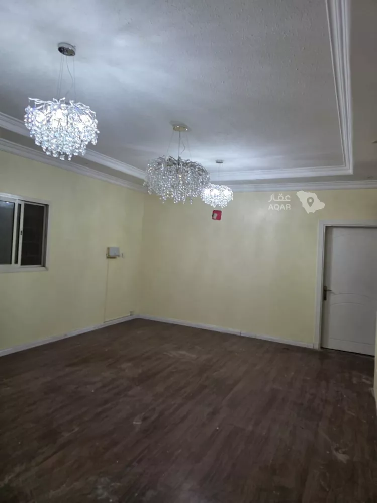 Floor for Rent in Riyadh Al Munsiyah 13