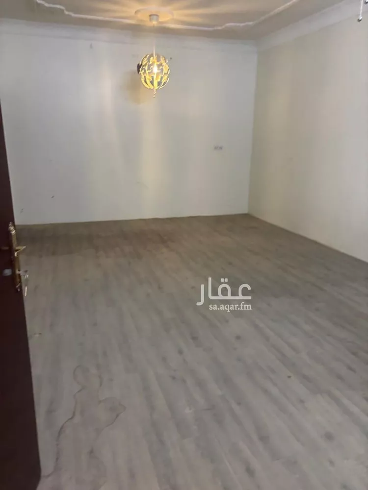 دور للإيجار في شارع أبي أحمد البناء, حي عكاظ, مدينة الرياض, منطقة الرياض صورة 4