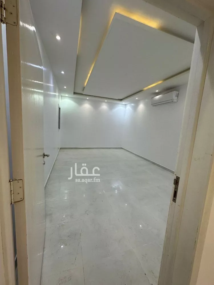 فيلا للإيجار في شارع أبي علي القيرواني, حي المهدية, مدينة الرياض, منطقة الرياض صورة 2