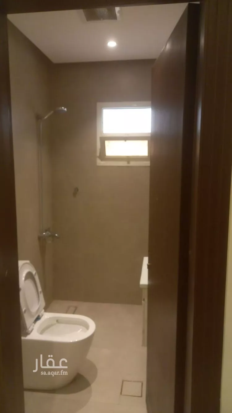 Floor for Rent in Riyadh Al Wadi 8