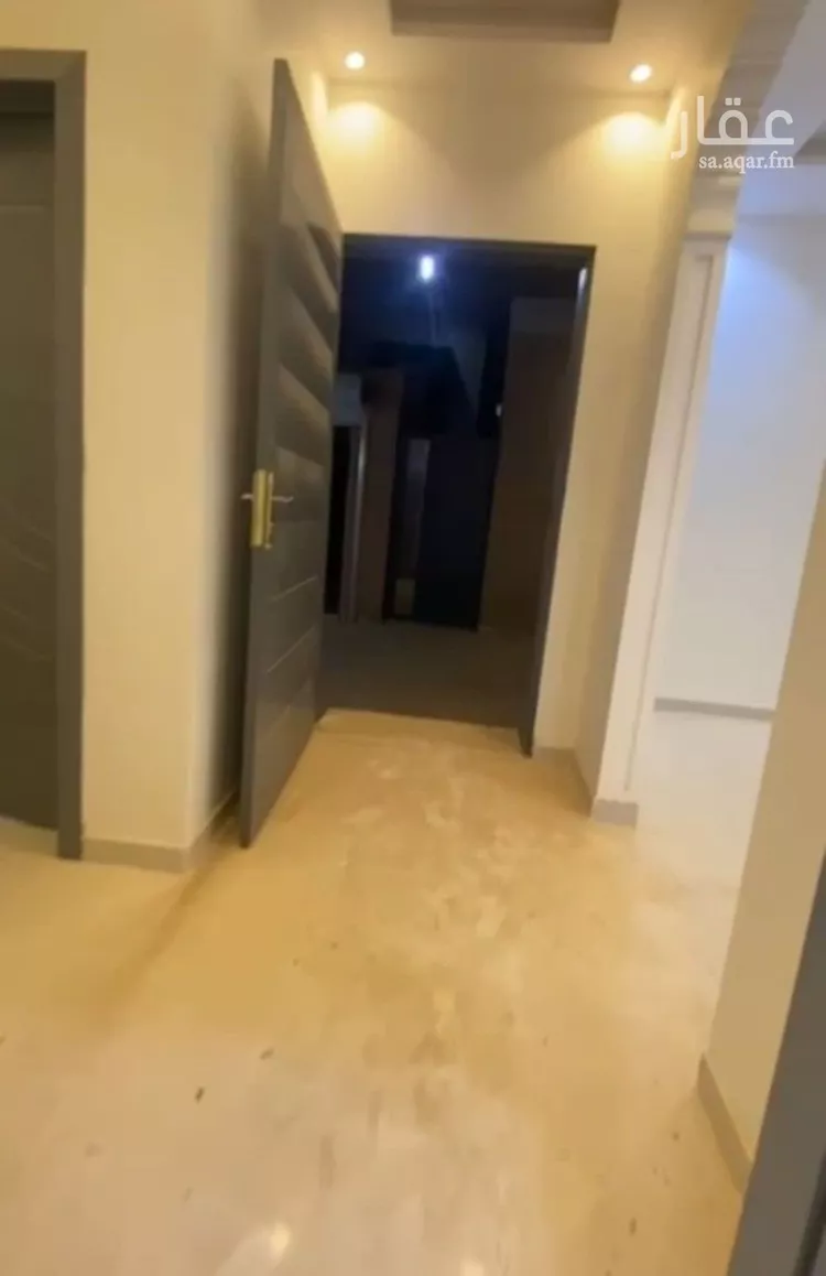 فيلا للإيجار في شارع خالد بن زهير الهذلي, حي بدر, مدينة الرياض, منطقة الرياض صورة 4