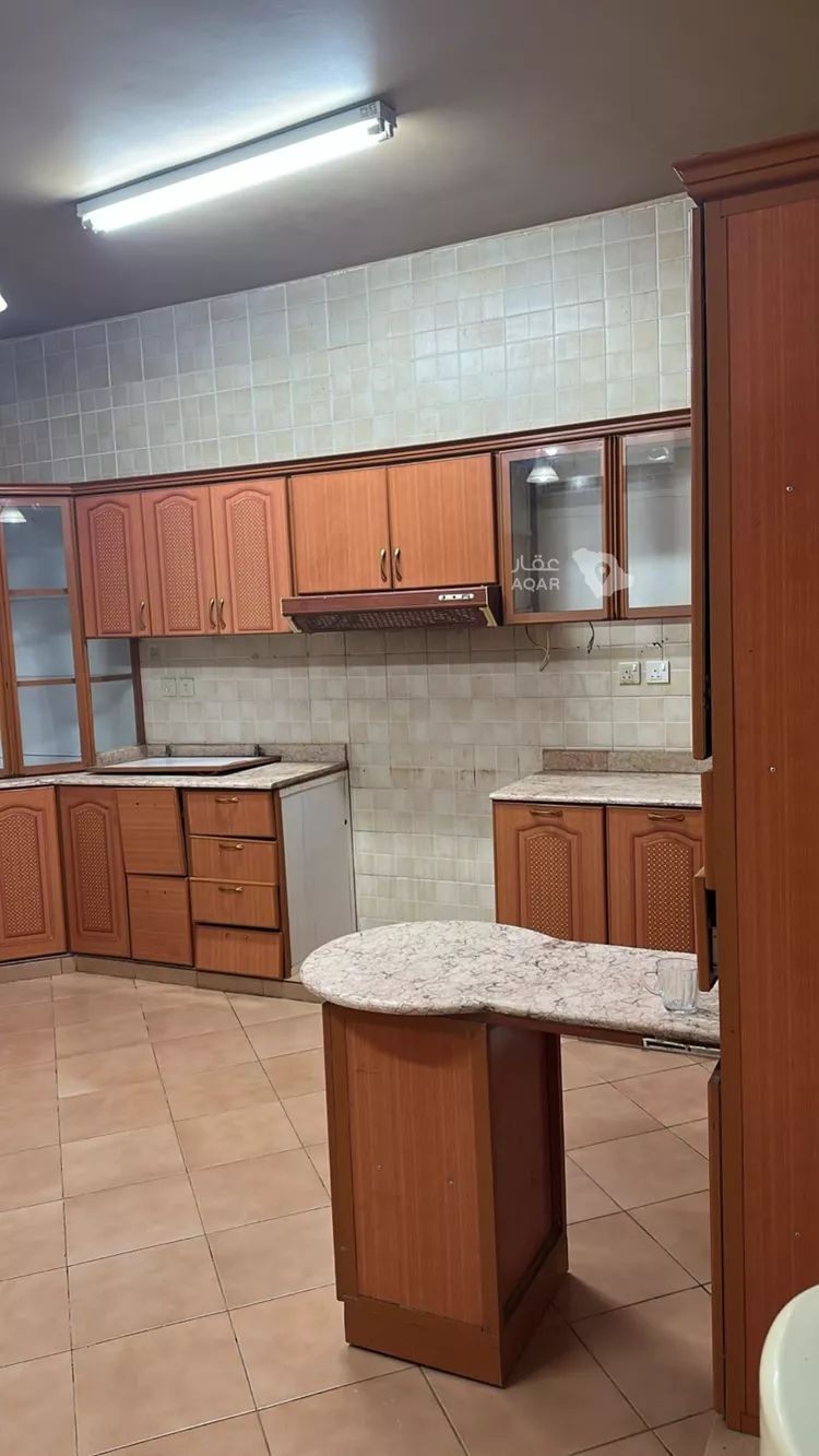 Floor for Rent in Riyadh Al Aqiq 12