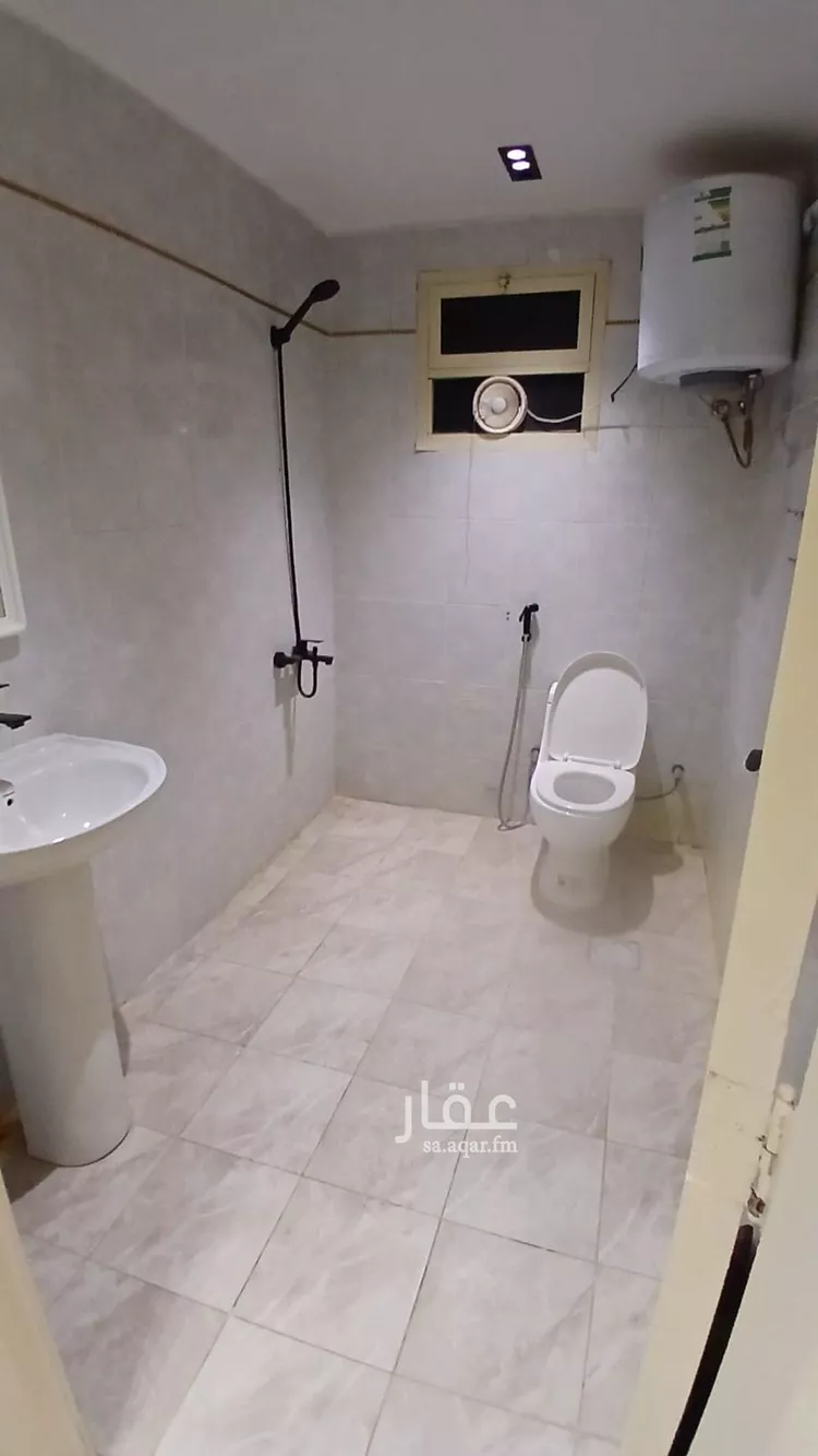 شقة للإيجار في شارع التحلية, حي العقيق, مدينة الرياض, منطقة الرياض 1 صورة