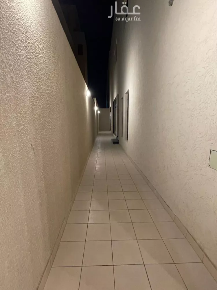 دور للبيع في شارع احمد العبدي, حي الشفاء, مدينة الرياض, منطقة الرياض صورة 4