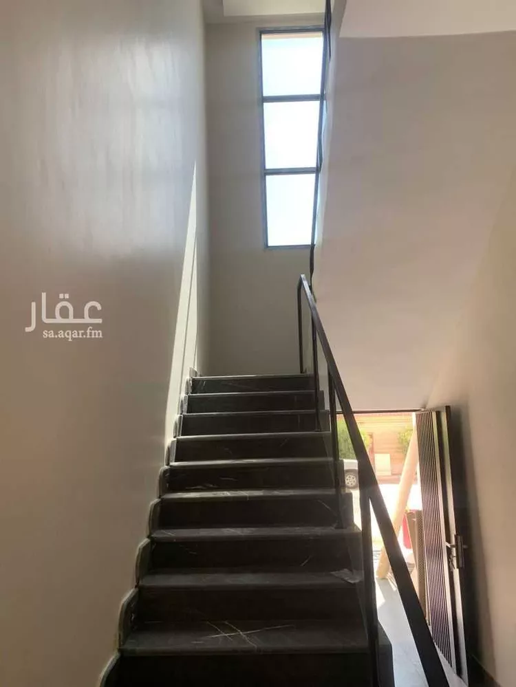 فيلا للبيع في شارع وادي حقيل, حي غرناطة, مدينة الرياض, منطقة الرياض صورة 3