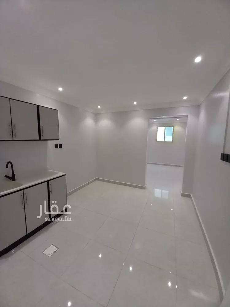 شقة للإيجار في شارع جبل مركوز, حي الربوة, مدينة الرياض, منطقة الرياض صورة 3